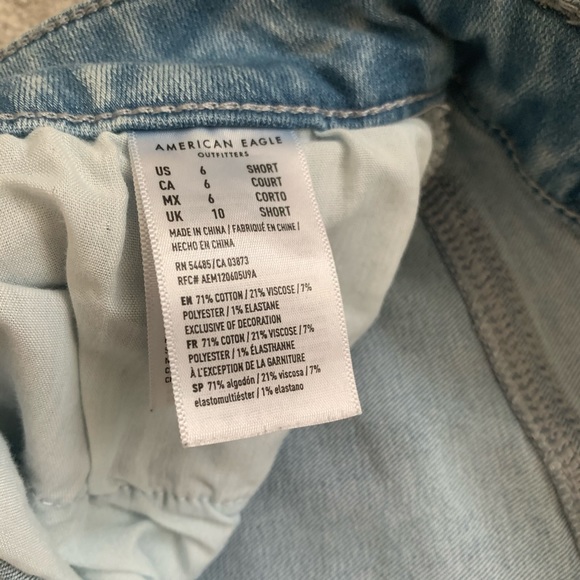 American Eagle jeans. Light washed jeans. - Picture 9 of 9